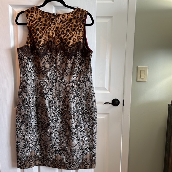 Ann Taylor Sleeveless Summer Dress! - Picture 5 of 12